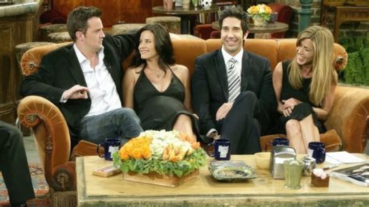 Courtney Cox Pregnant Friends: A Deep Dive into Her Iconic Role and Pregnancy Rumors