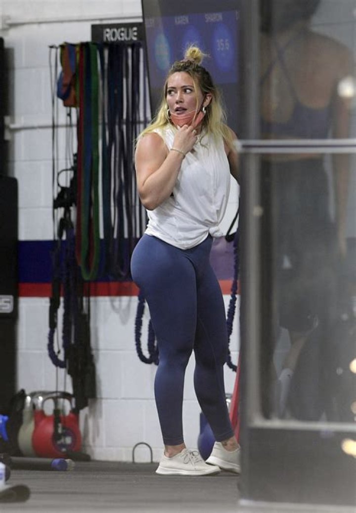Hilary Duff Weight: A Comprehensive Guide to Her Fitness Journey and Healthy Lifestyle
