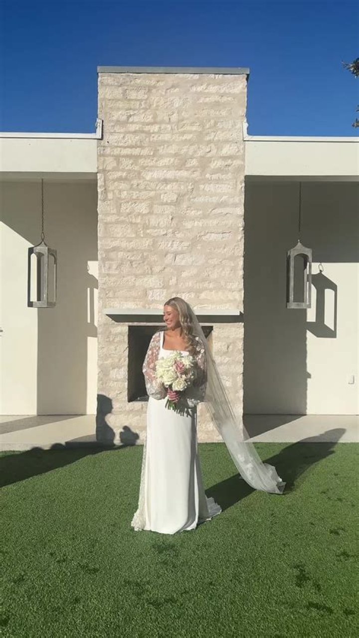 Is Elyse Myers Still Married? Everything You Need to Know