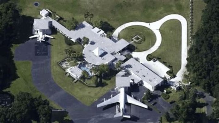 John Travolta House: A Glimpse Into The Life And Luxury Of A Hollywood Icon