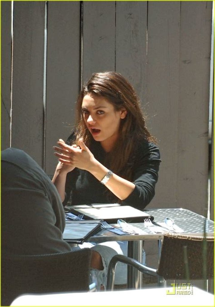 Mila Kunis Smoking: A Comprehensive Look at the Trend and Its Implications