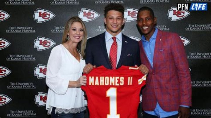 Pat Mahomes Sr: A Journey Through Football and Family Legacy