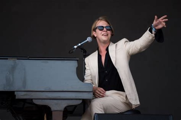 Tom Odell Net Worth: A Comprehensive Guide to the British Singer-Songwriter's Wealth